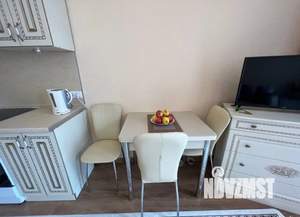 Студия квартира, посуточно, 35м2, 3/3 этаж