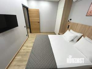 1-к квартира, посуточно, 42м2, 1/1 этаж