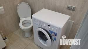 Студия квартира, посуточно, 37м2, 1/3 этаж