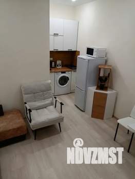 Студия квартира, посуточно, 20м2, 1/3 этаж