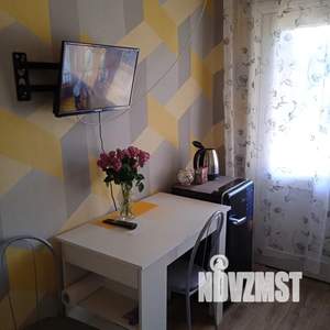 Студия квартира, посуточно, 12м2, 2/2 этаж