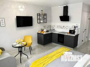 Студия квартира, посуточно, 35м2, 5/12 этаж