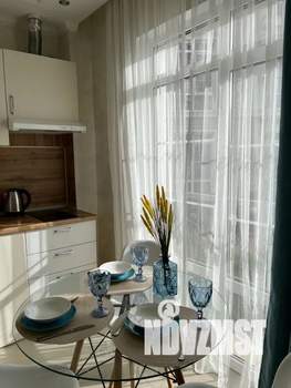 Студия квартира, посуточно, 29м2, 1/3 этаж