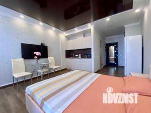 Студия квартира, посуточно, 32м2, 6/21 этаж