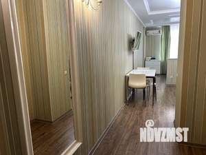 Студия квартира, посуточно, 35м2, 3/22 этаж