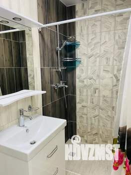 Студия квартира, посуточно, 28м2, 1/4 этаж