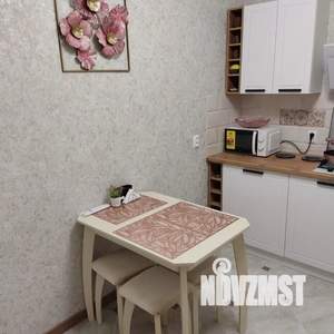 1-к квартира, посуточно, 33м2, 2/3 этаж