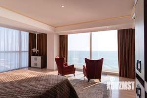 4-к квартира, посуточно, 220м2, 1/1 этаж