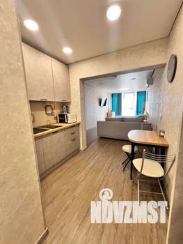 Студия квартира, посуточно, 35м2, 19/22 этаж