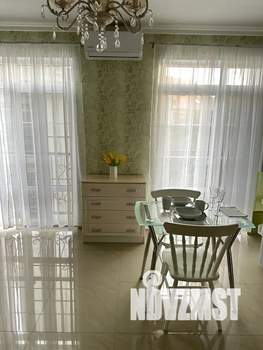 Студия квартира, посуточно, 27м2, 3/3 этаж