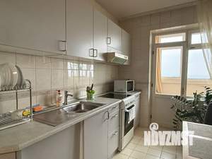 1-к квартира, посуточно, 40м2, 9/16 этаж