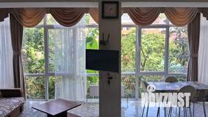 Студия квартира, посуточно, 42м2, 2/5 этаж