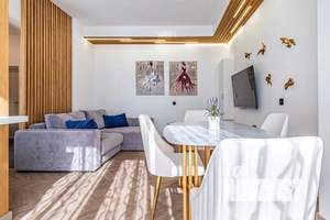 2-к квартира, посуточно, 55м2, 1/1 этаж