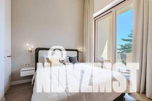 1-к квартира, посуточно, 50м2, 2/3 этаж