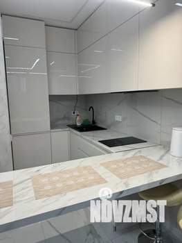 1-к квартира, посуточно, 40м2, 8/19 этаж