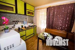 2-к квартира, посуточно, 56м2, 1/5 этаж