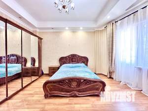 1-к квартира, посуточно, 60м2, 2/3 этаж
