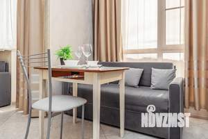 1-к квартира, посуточно, 38м2, 7/10 этаж