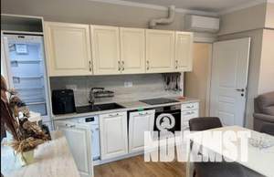 2-к квартира, вторичка, 65м2, 1/4 этаж