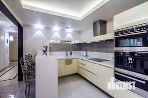 3-к квартира, вторичка, 95м2, 18/27 этаж