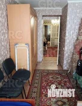 2-к квартира, вторичка, 45м2, 1/4 этаж