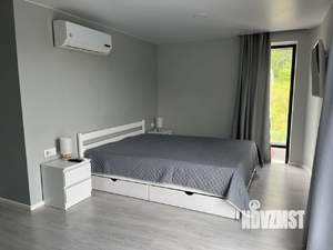 Студия квартира, вторичка, 64м2, 1/3 этаж