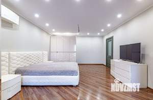 3-к квартира, вторичка, 140м2, 9/27 этаж