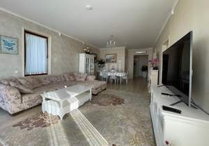 4-к квартира, вторичка, 292м2, 1/3 этаж