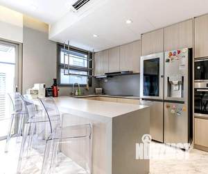 2-к квартира, вторичка, 62м2, 1/9 этаж