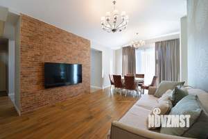 2-к квартира, вторичка, 54м2, 1/3 этаж