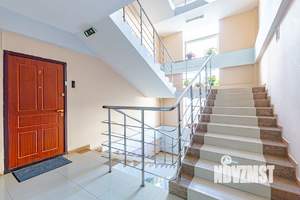 4-к квартира, вторичка, 215м2, 4/8 этаж