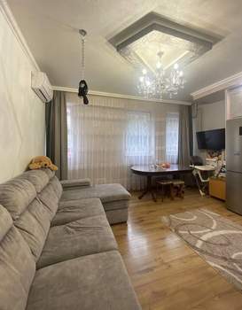 2-к квартира, вторичка, 52м2, 1/4 этаж
