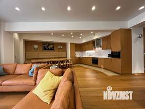 3-к квартира, вторичка, 146м2, 7/9 этаж