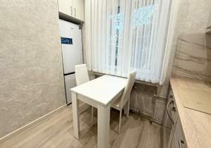 2-к квартира, вторичка, 42м2, 1/5 этаж