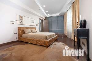 2-к квартира, вторичка, 80м2, 11/15 этаж