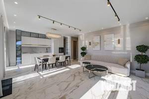 4-к квартира, вторичка, 140м2, 15/17 этаж