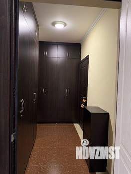 2-к квартира, вторичка, 44м2, 1/4 этаж
