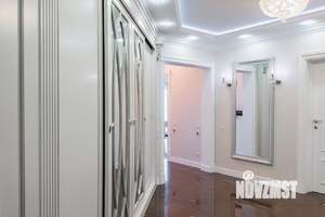 3-к квартира, вторичка, 130м2, 22/25 этаж