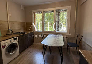 2-к квартира, вторичка, 52м2, 1/5 этаж