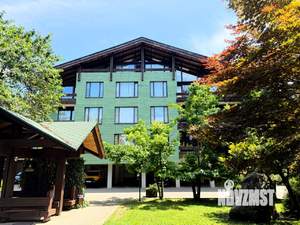 3-к квартира, вторичка, 100м2, 2/4 этаж