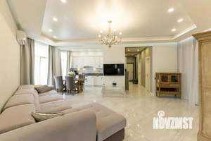 4-к квартира, вторичка, 144м2, 9/16 этаж