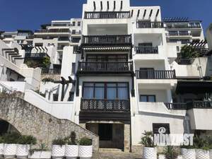 4-к квартира, вторичка, 241м2, 2/4 этаж