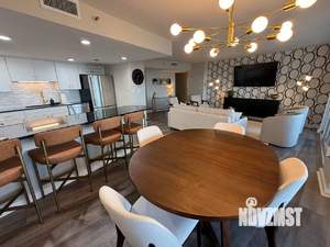 2-к квартира, вторичка, 56м2, 17/22 этаж