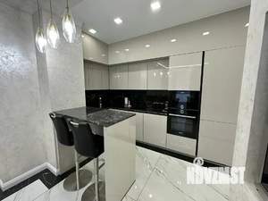 3-к квартира, вторичка, 100м2, 2/13 этаж