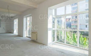 4-к квартира, вторичка, 92м2, 2/4 этаж