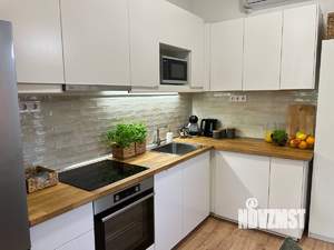 Студия квартира, вторичка, 40м2, 1/3 этаж