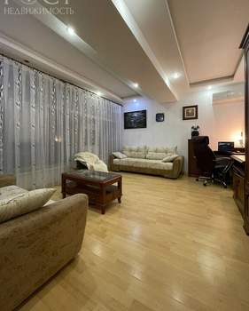 3-к квартира, вторичка, 90м2, 3/4 этаж