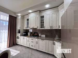 3-к квартира, вторичка, 90м2, 3/9 этаж