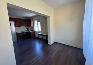 3-к квартира, вторичка, 131м2, 3/4 этаж