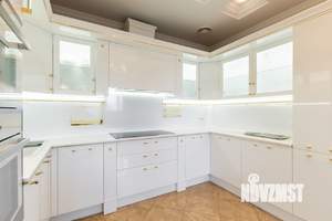 3-к квартира, вторичка, 180м2, 12/16 этаж